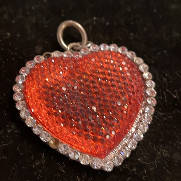 Retro 1990s silver tone pink druzy heart pendant with 38 crystal accents - Picture 5 of 9